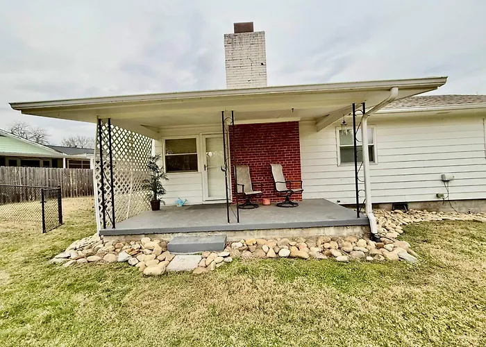 Home In Oak Ridge
