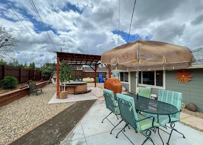 Murphys Home, Walk To Downtown, Sleeps 9, Fire Pit, Ev Charge