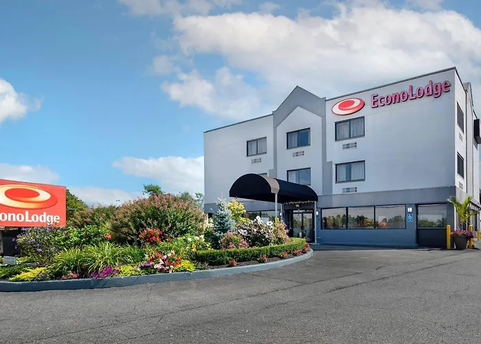 Econo Lodge Hicksville - Long Island