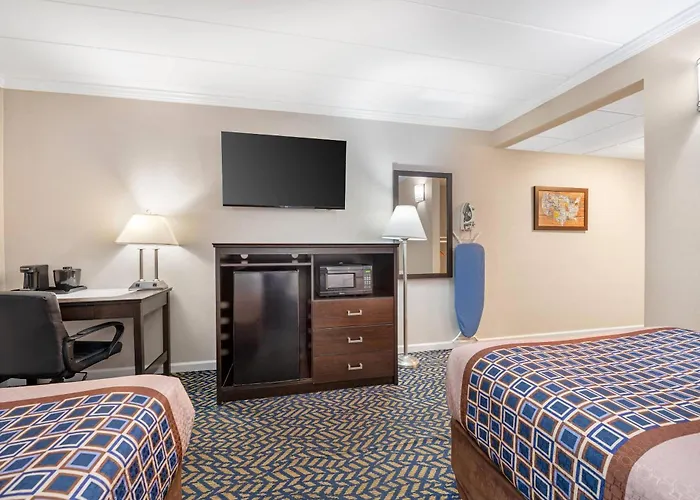 Econo Lodge Hicksville - Long Island