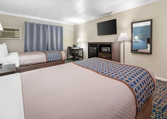 Econo Lodge Hicksville - Long Island