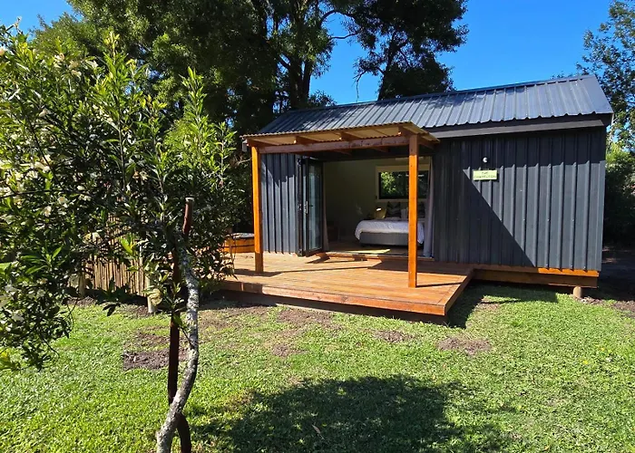 Moss & Moon Cabins