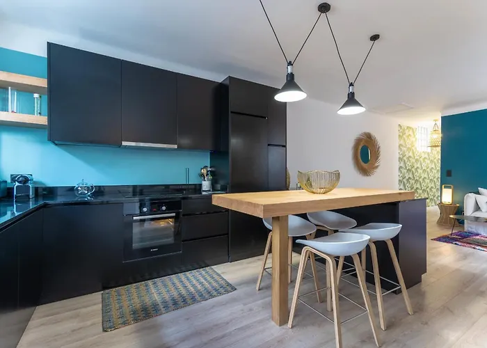 Cocoon Keyweek Holiday House With Lovely Patio In Biarritz City Center