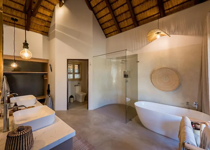 Inyati Game Lodge
