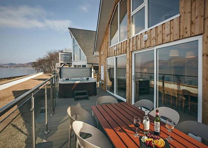Beach Houses With Hot Tubs