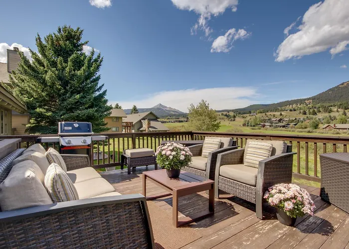 Big Sky Condo W/ Resort Amenities & Mountain Views