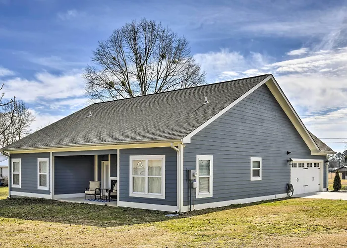 Newly Built Arab Abode Near Guntersville Lake