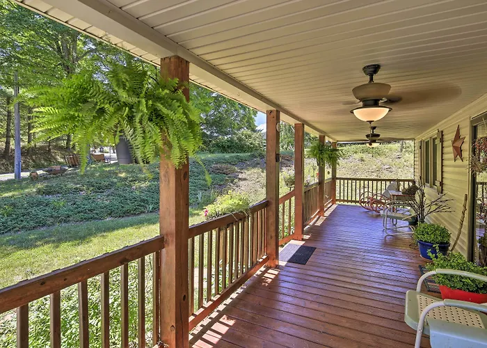 Nature Escape In Wytheville W/ Covered Porch!