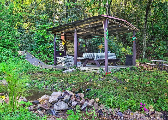 Shaw Creek Cottage W/ Fire Pit & Forest Views