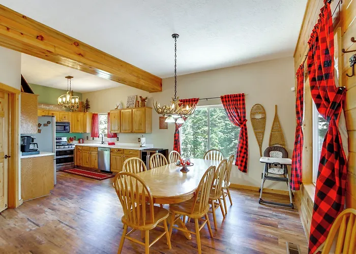 Duck Creek Village Cabin Near National Forest!