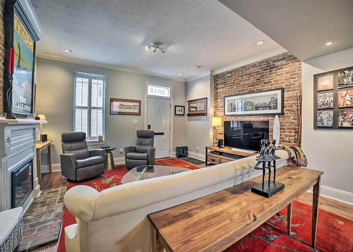 Pittsburgh Vacation Rental In Lawrenceville!