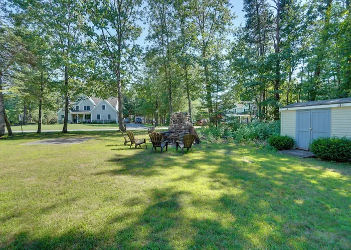 Saratoga Springs Haven W/ Pool + Fire Pit!