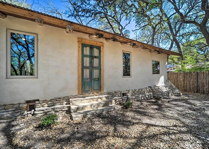 Unique Stay: Historic Home Along Blanco River