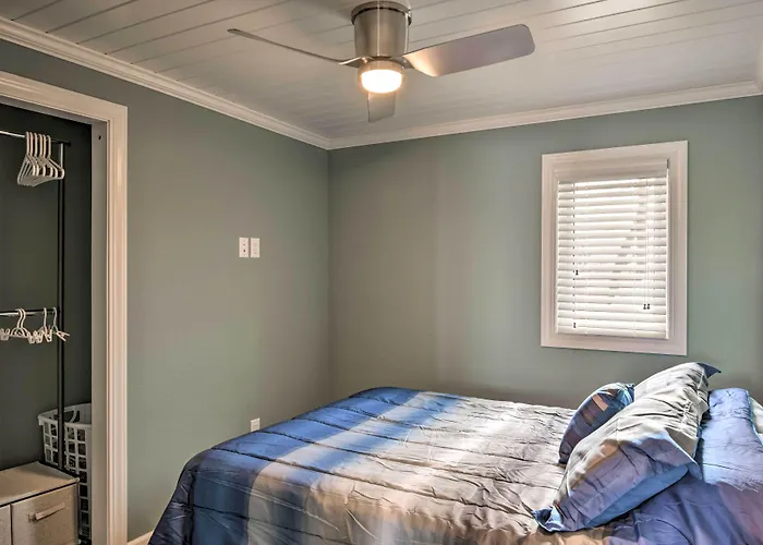 The Lakefront Home - 5 Minutes From Detroit Lakes!
