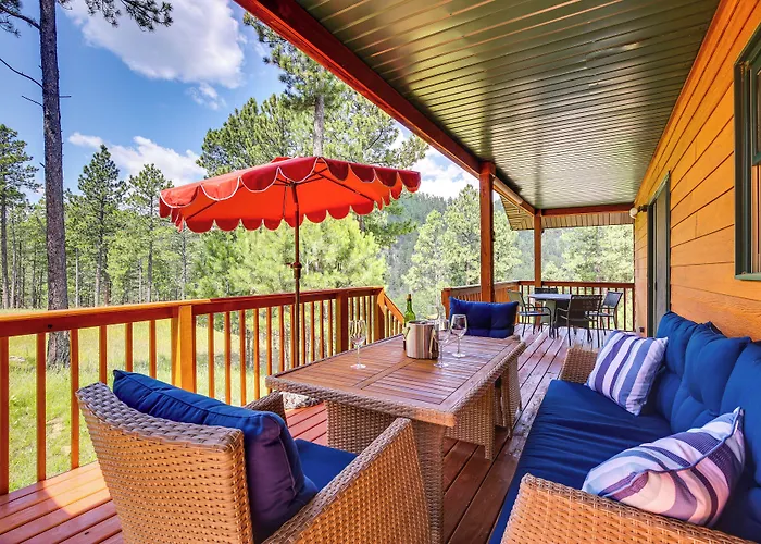 Keystone Escape W/ Amazing Mt Rushmore View!