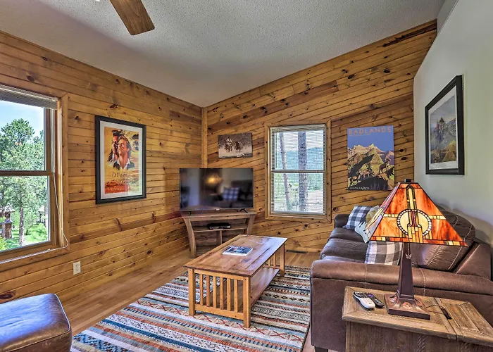 Keystone Escape W/ Amazing Mt Rushmore View!