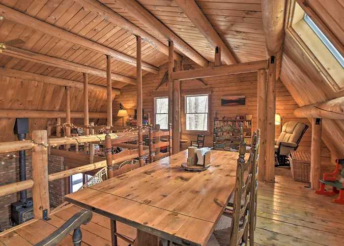 Rustic Madison 'Treehouse' Cabin With Game Room!