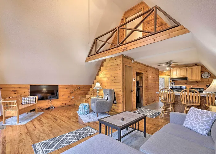 Cozy Yatesville Lake Cabin Rental In Louisa!