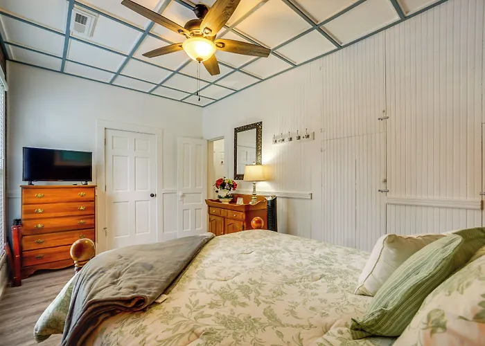 Quaint Mt Vernon Cottage Near Historic Dtwn!