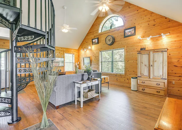 Hillside Cabin On 43 Acres W/ Private Lake & View!