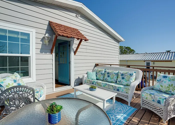 Fort Myers Home Near Sanibel Island Causeway