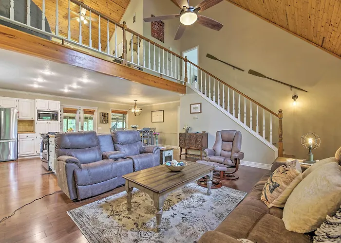 Updated Cabin On White River By Boat Landing!