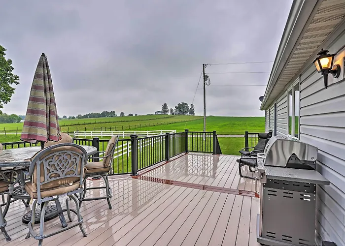 Millersburg Home W/ Covered Porch & Fire Pit!