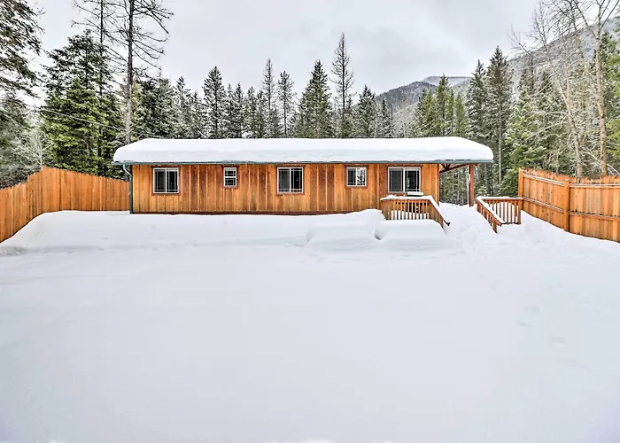 Hungry Horse Cabin: 11 Mi To Glacier National Park