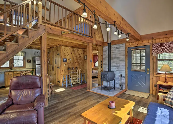 Springwater Cabin Near Hiking, Lakes, & Vineyards