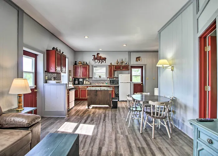 Bungo Creek Retreat W/ Multi-Use Trails & A Creek