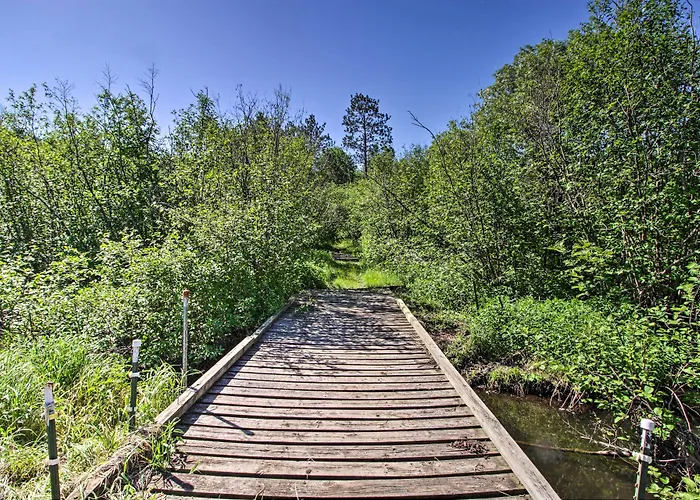 Bungo Creek Retreat W/ Multi-Use Trails & A Creek