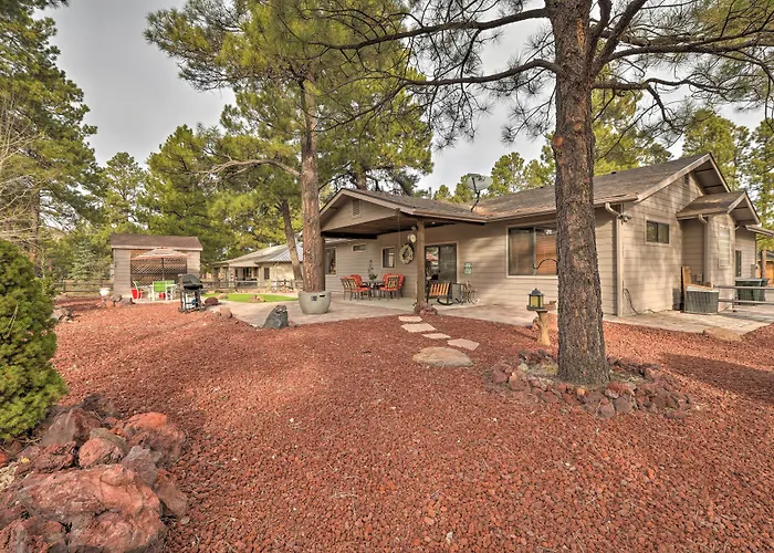 Arizona Home W/ Patio, Fire Pit & Gas Grill