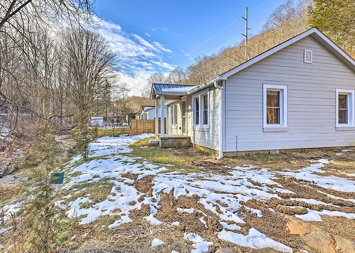 Quaint Appalachian Getaway ~ 2 Mi To Boone!