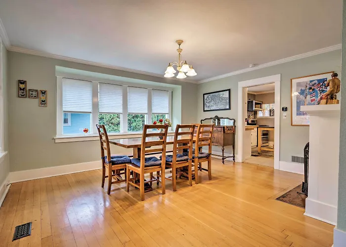 Peaceful Wine Country Getaway - Walk To Downtown!