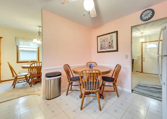 Clear Lake Vacation Home Rental - Pet Friendly!