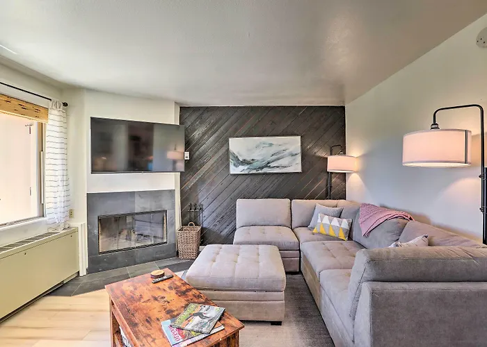 Resort Condo Retreat ~ 6 Mi To Downtown Bend!