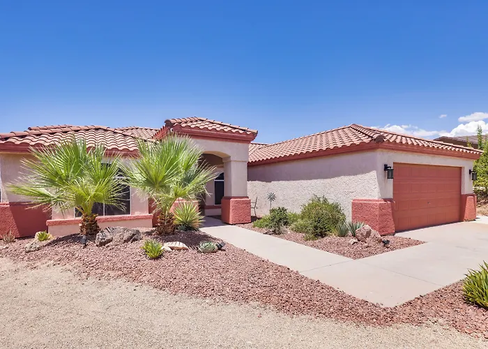 Bullhead City Oasis W/ Fire Pit + Mtn View!