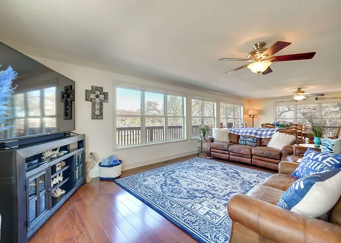 Spacious Vacation Rental Home On Eufaula Lake!