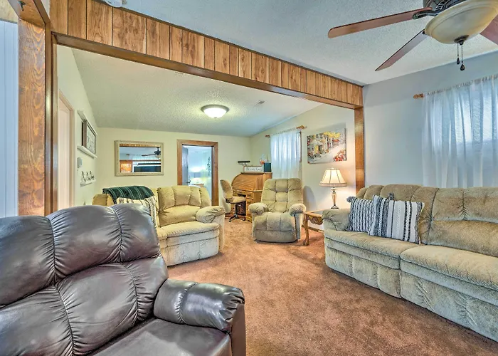 Caldwell House W/ Grill ~ 1 Mi To Downtown!