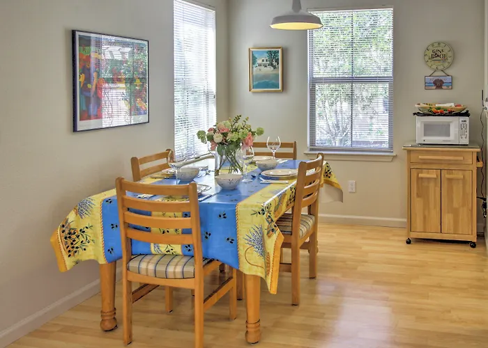 Serene Bungalow-Style Home In Point Reyes Station!