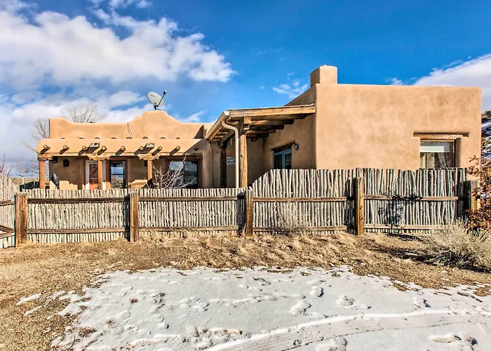 Casita Vacation Rental Near Taos W/ Patio!