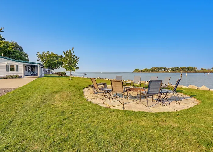 Waterfront Bay City Home W/ Dock & Boat Launch!