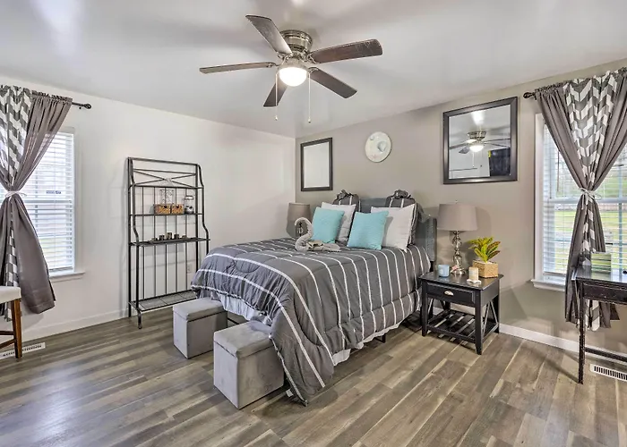 Richmond Home With Pool, 5 Mi To Downtown!
