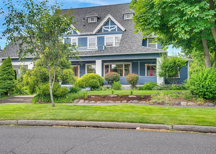 Wine Country Home With Yard; Walk To Downtown!