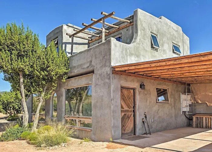 Secluded San Ysidro House W/ Desert Views!
