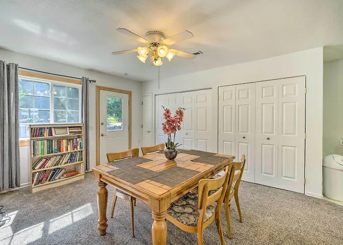 Caldwell Country Home On Quiet Acreage
