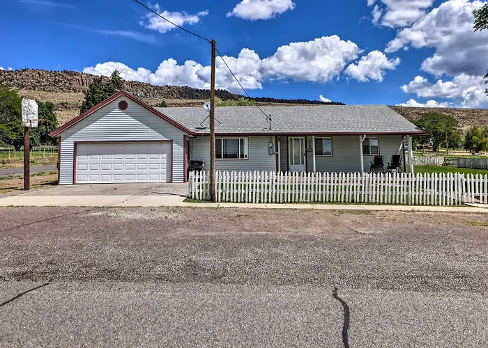 Fremont Home, Near Reservoirs & Hiking Trails