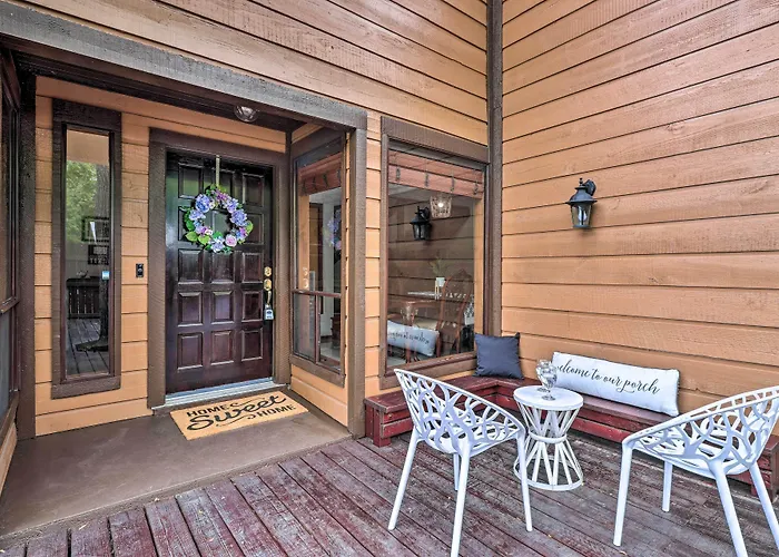 Bryan Home W/ Deck & Yard ~ 4 Mi To Texas A & M!
