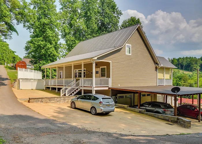 Modern Tims Ford Lake Home W/ Private Dock & Pool!