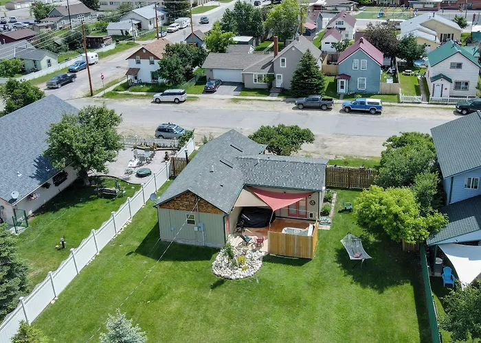 Red Lodge Retreat W/ Hot Tub: 3 Blocks To Downtown